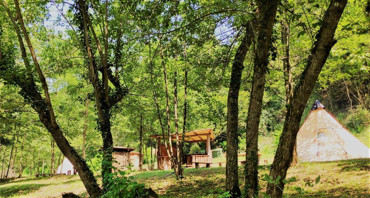 Robinson camp Kupa - Juratovićki brig Hotel Netretic Bagian luar foto