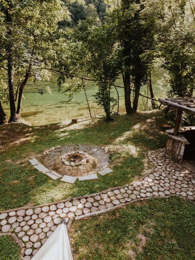 Robinson camp Kupa - Juratovićki brig Hotel Netretic Bagian luar foto